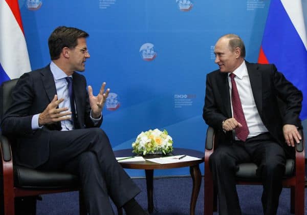 Ukrainische Drohnen zerstören Luftabwehr nahe Putins Palast in Gelendschik