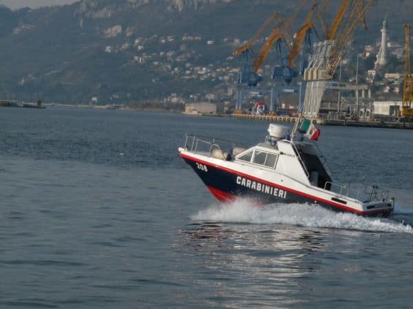 Automobilist verletzt Radfahrer in Lanzo Torinese, vier Verletzte