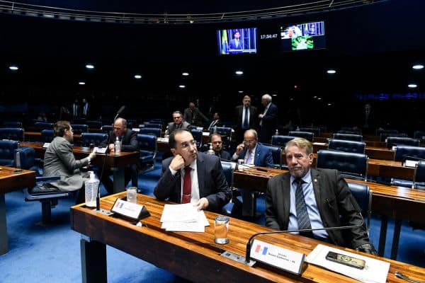 La Chambre approuve les vetos de Kast sur la méga-réforme