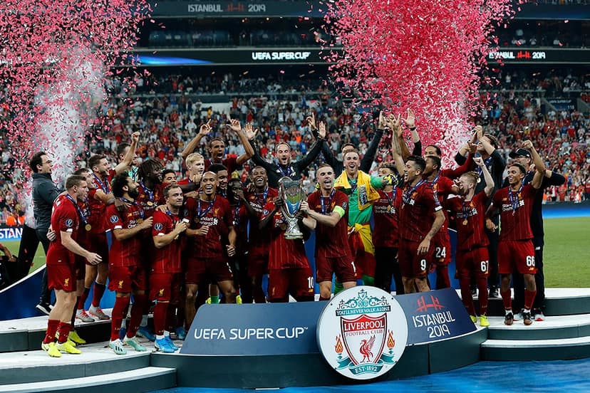 El árbitro somalí Omar Abdulkadir Artan llega a la Supercopa de Europa