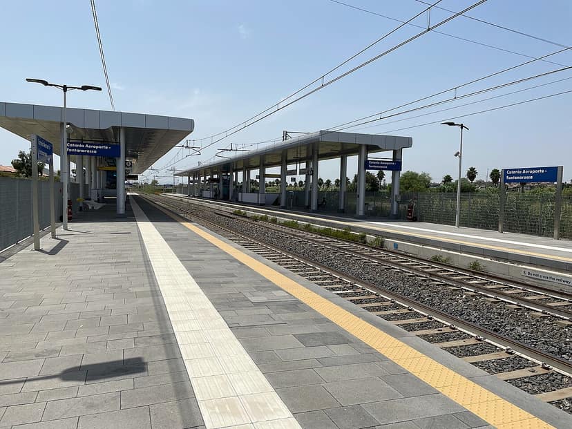Etna eruptions close Catania airport until Wednesday afternoon