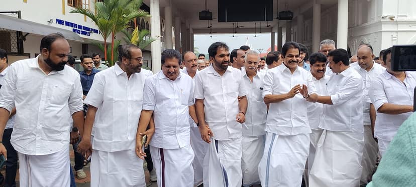 Shashi Tharoor Clarifies Remarks on Rahul Gandhi's Campaign
