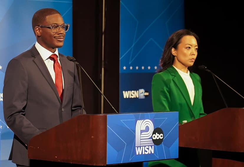 Victoria centrista en las primarias demócratas de Wisconsin