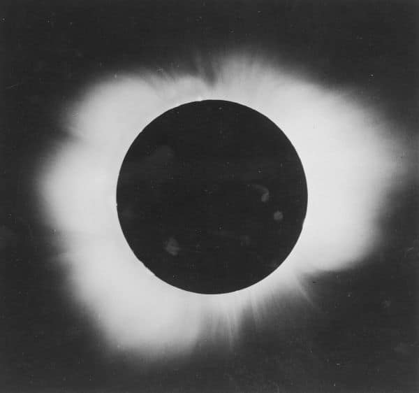 Sonnenfinsternis führt zu einem Anstieg der Strompreise in Deutschland und Auswirkungen in der Schweiz