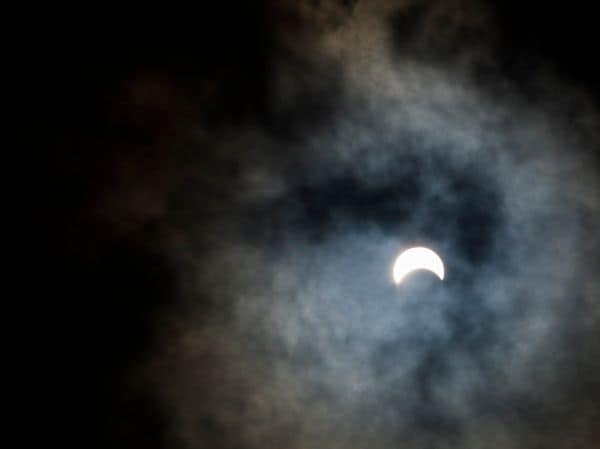 Sonnenfinsternis führt zu einem Anstieg der Strompreise in Deutschland und Auswirkungen in der Schweiz
