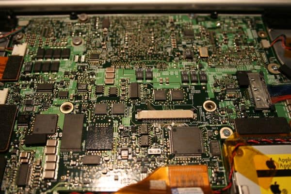 DSGVO und EU-Hosting: Worauf Teams bei Entwickler-Tools achten sollten