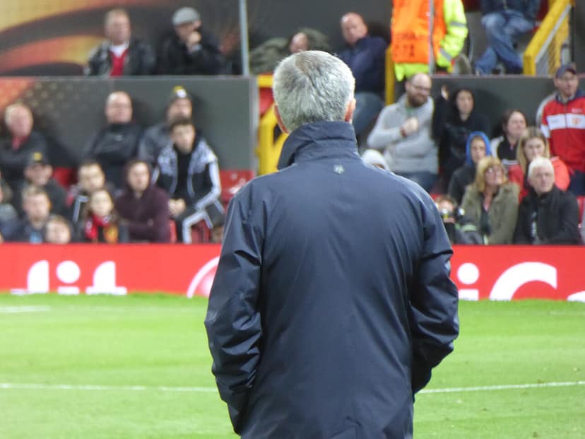 José Mourinho confirms he reneged on Manchester United contract in 2013