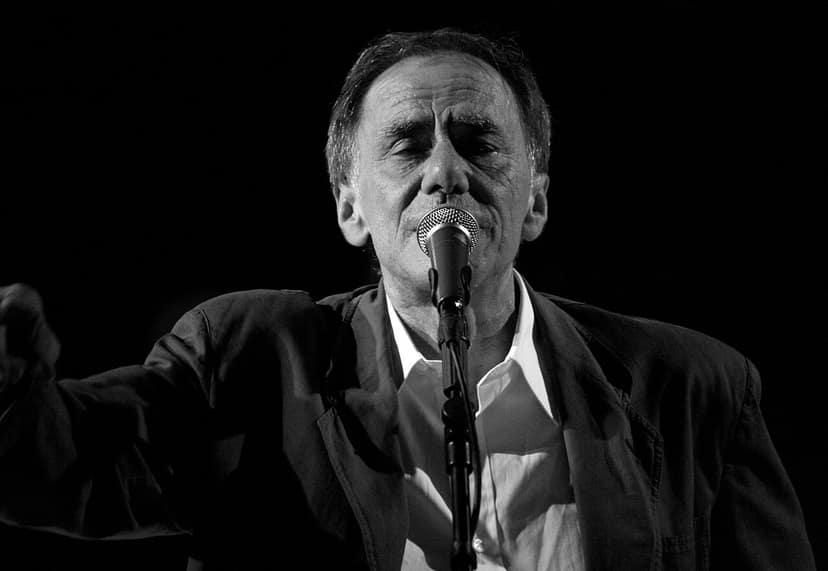 Vecchioni onora Guccini al Premio Tenco