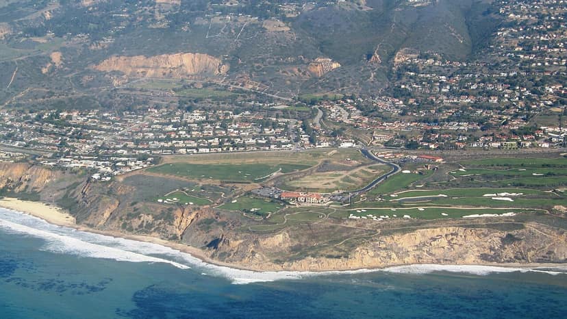 Amerikaanse gevechtsvliegtuigen onderscheppen vliegtuigen nabij golfclub van Trump