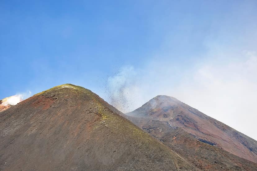 Catania wegen Eruption des Ätna lahmgelegt: Flüge bis morgen ausgesetzt